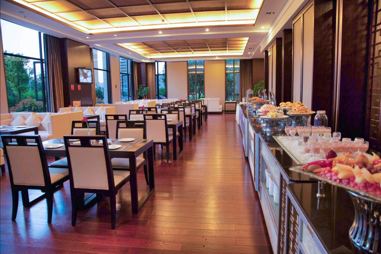 Cloud Luo Ping Hotel 羅平県 エクステリア 写真