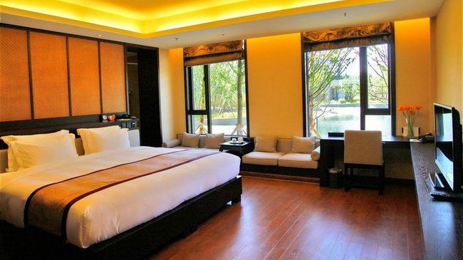 Cloud Luo Ping Hotel 羅平県 エクステリア 写真